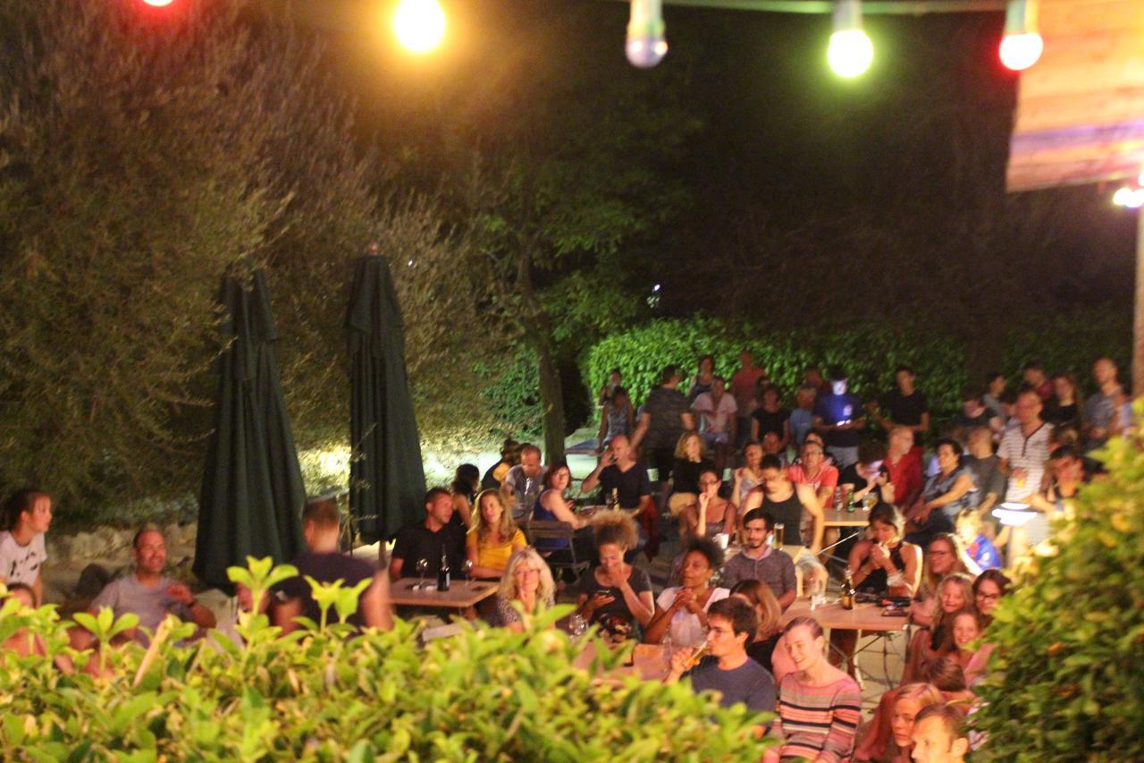 מלון Camping Forcalquier Les Routes De Provence מראה חיצוני תמונה