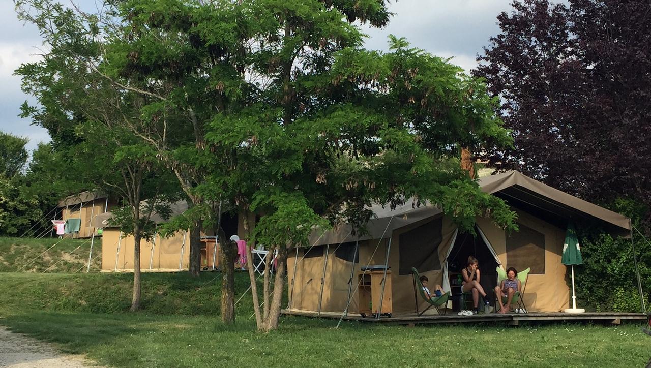 מלון Camping Forcalquier Les Routes De Provence מראה חיצוני תמונה