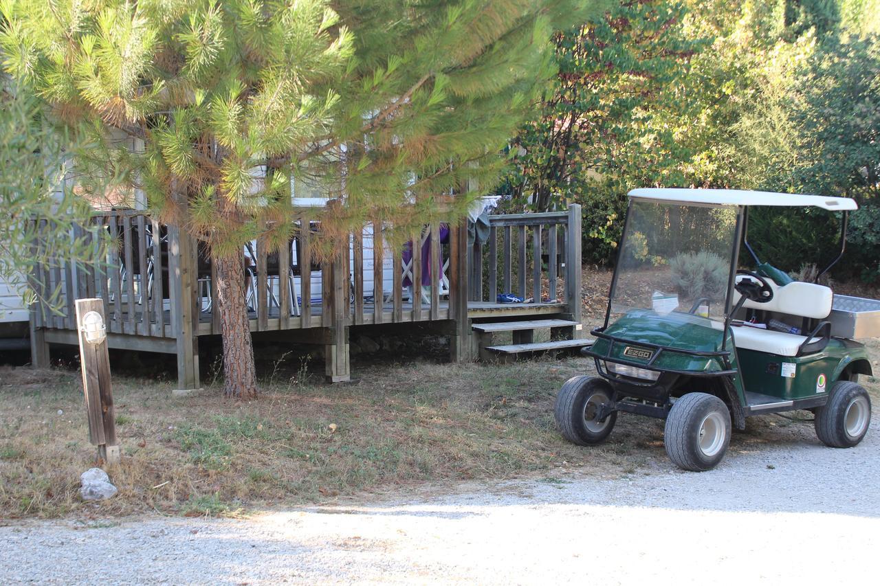 מלון Camping Forcalquier Les Routes De Provence מראה חיצוני תמונה